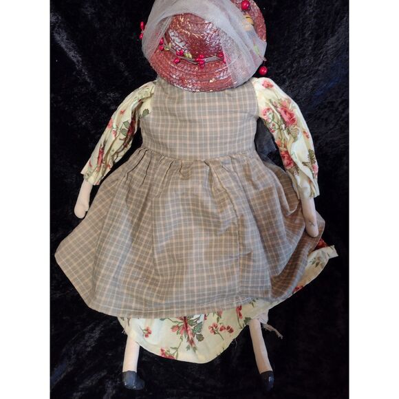 Vintage Primitive Folk Art Beekeeper Tender Heart Treasures‎ Honey Bee Doll 2001 - Picture 6 of 11